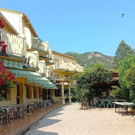 בווי-לה-בארוני Hotel Sous L'Olivier מראה חיצוני תמונה