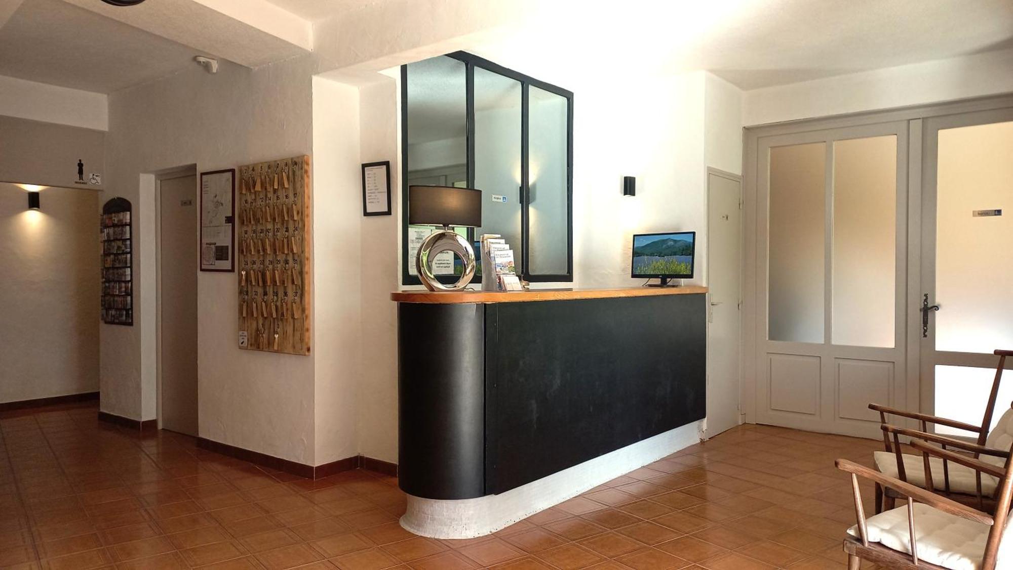 בווי-לה-בארוני Hotel Sous L'Olivier מראה חיצוני תמונה