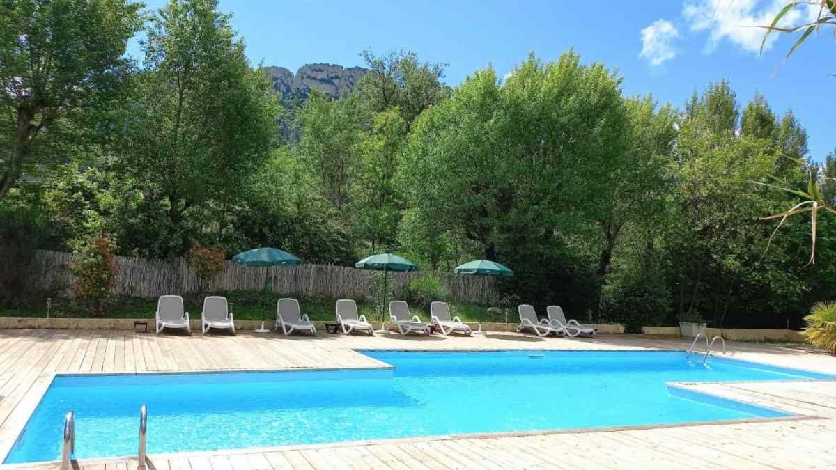 בווי-לה-בארוני Hotel Sous L'Olivier מראה חיצוני תמונה